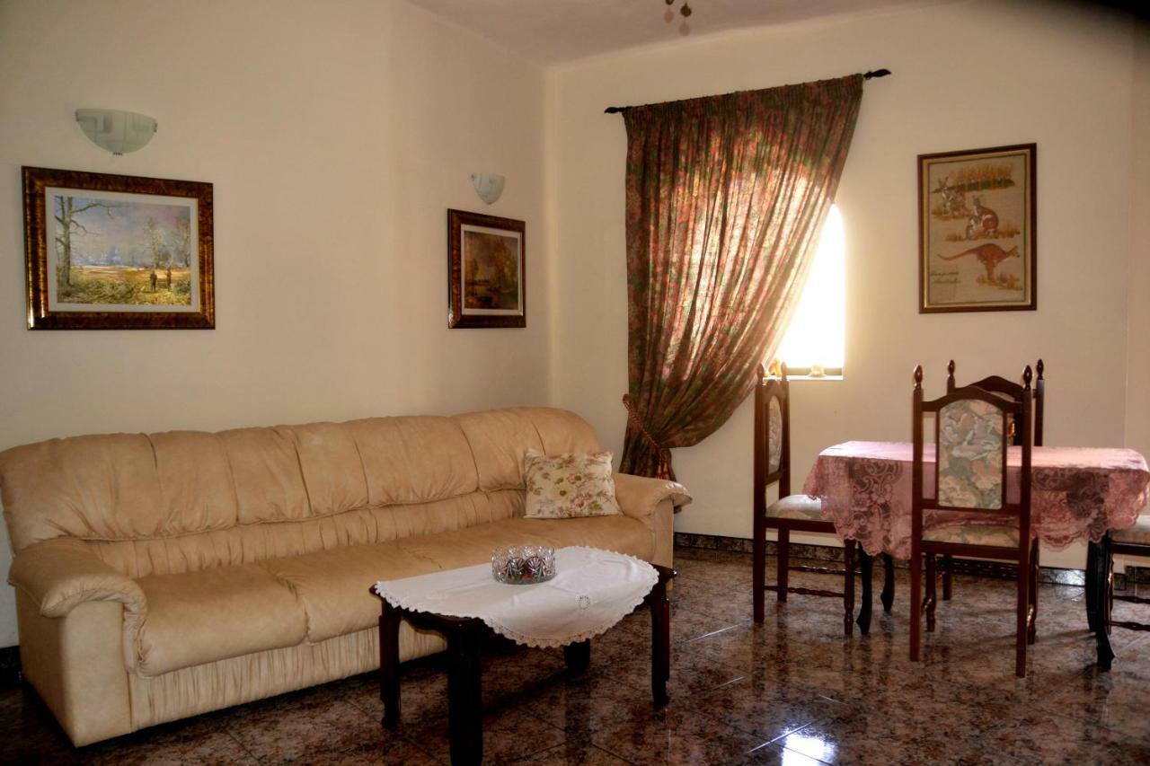 Silia'S Maisonette Марсаскала Экстерьер фото